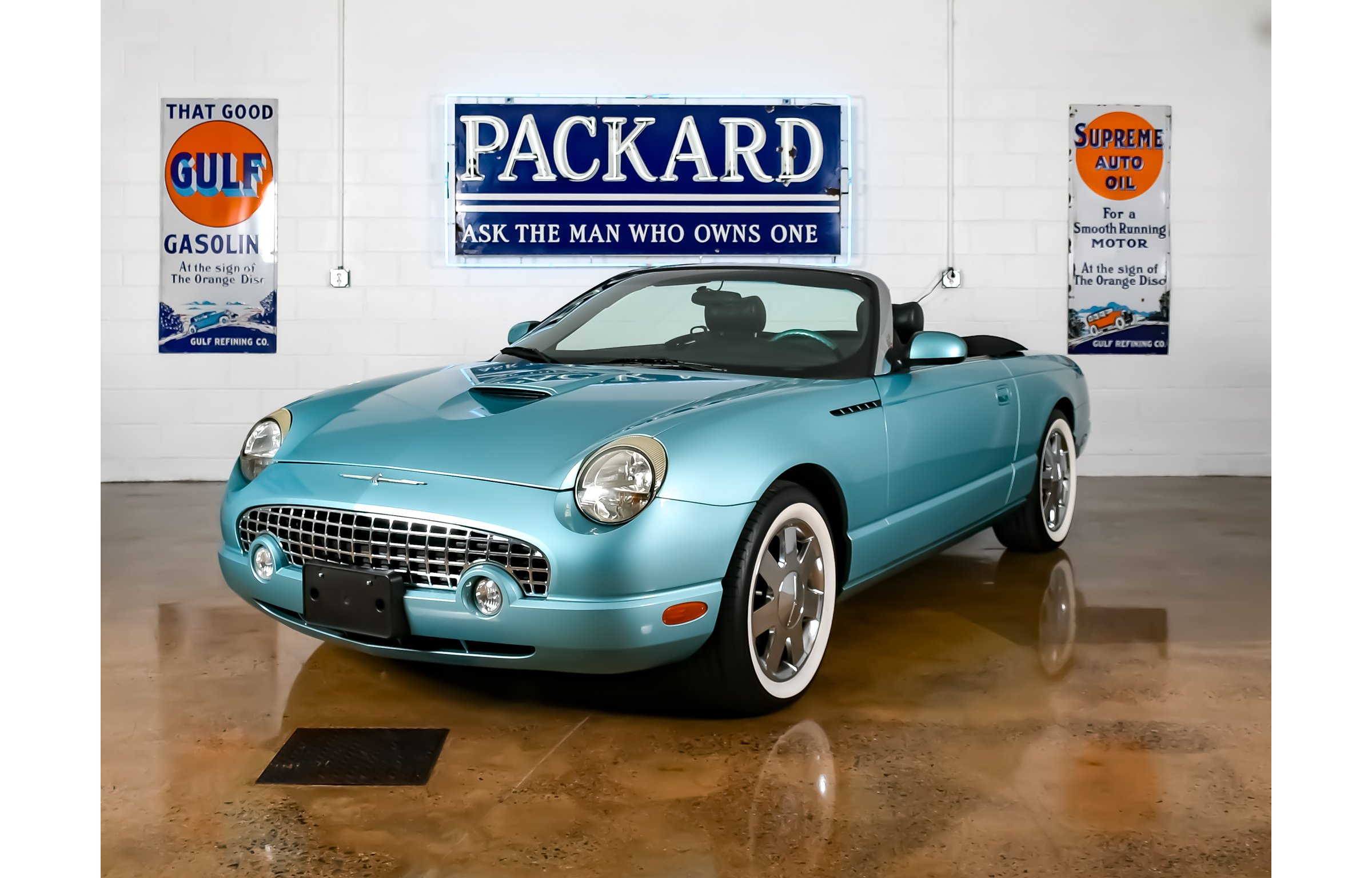 2002 Ford Thunderbird