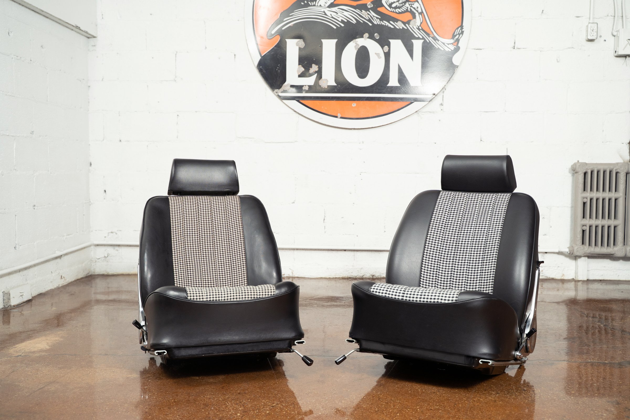 1973 Porsche 911 Seats